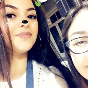 Meet your Posher, Mayra